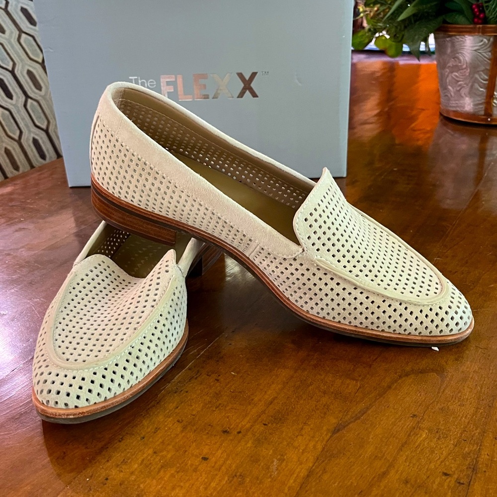 Suede Perforated loafers
